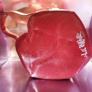 Bratt Doll Lips  Carry all Case